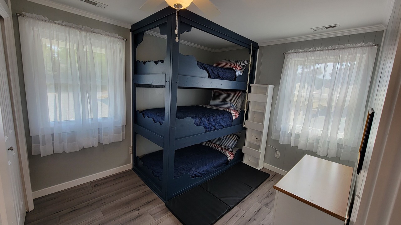 Photo of Bedroom in Dames Quarter