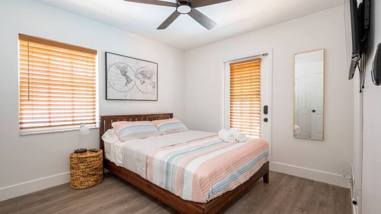Photo of Bedroom in Middle River Terrace