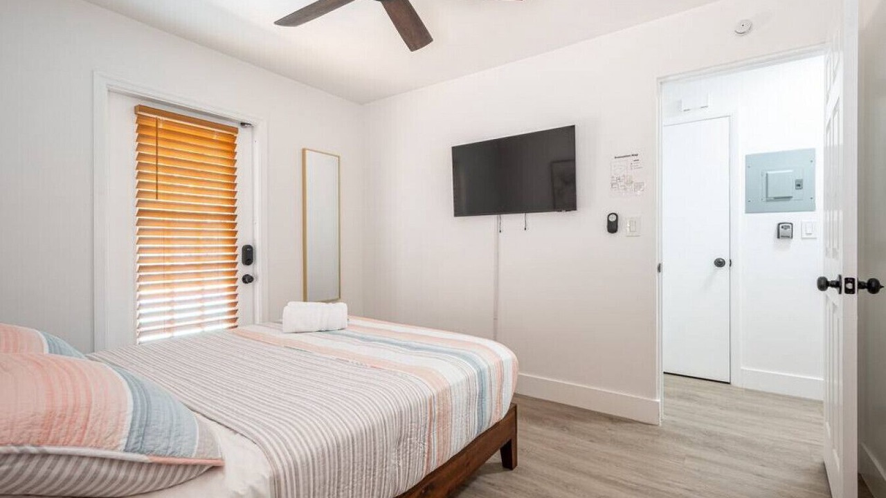 Photo of Bedroom in Middle River Terrace