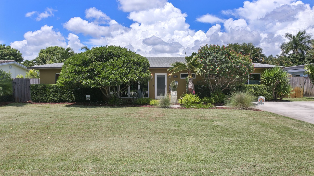 Photo of Outdoor in Wilton Manors