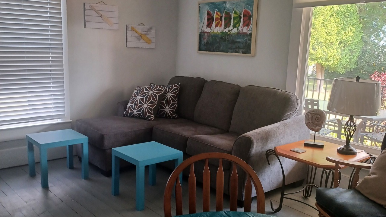 Photo of Livingroom in Geneva-on-the-Lake