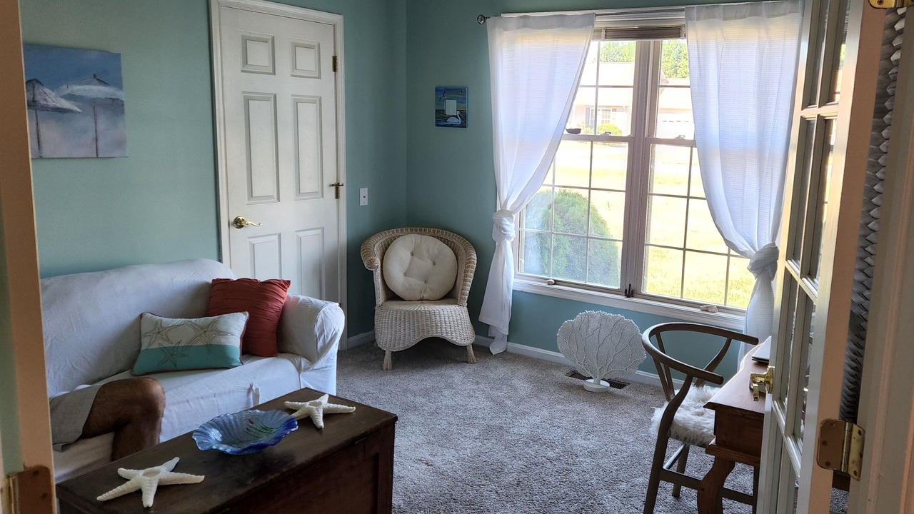 Photo of Livingroom in Milton