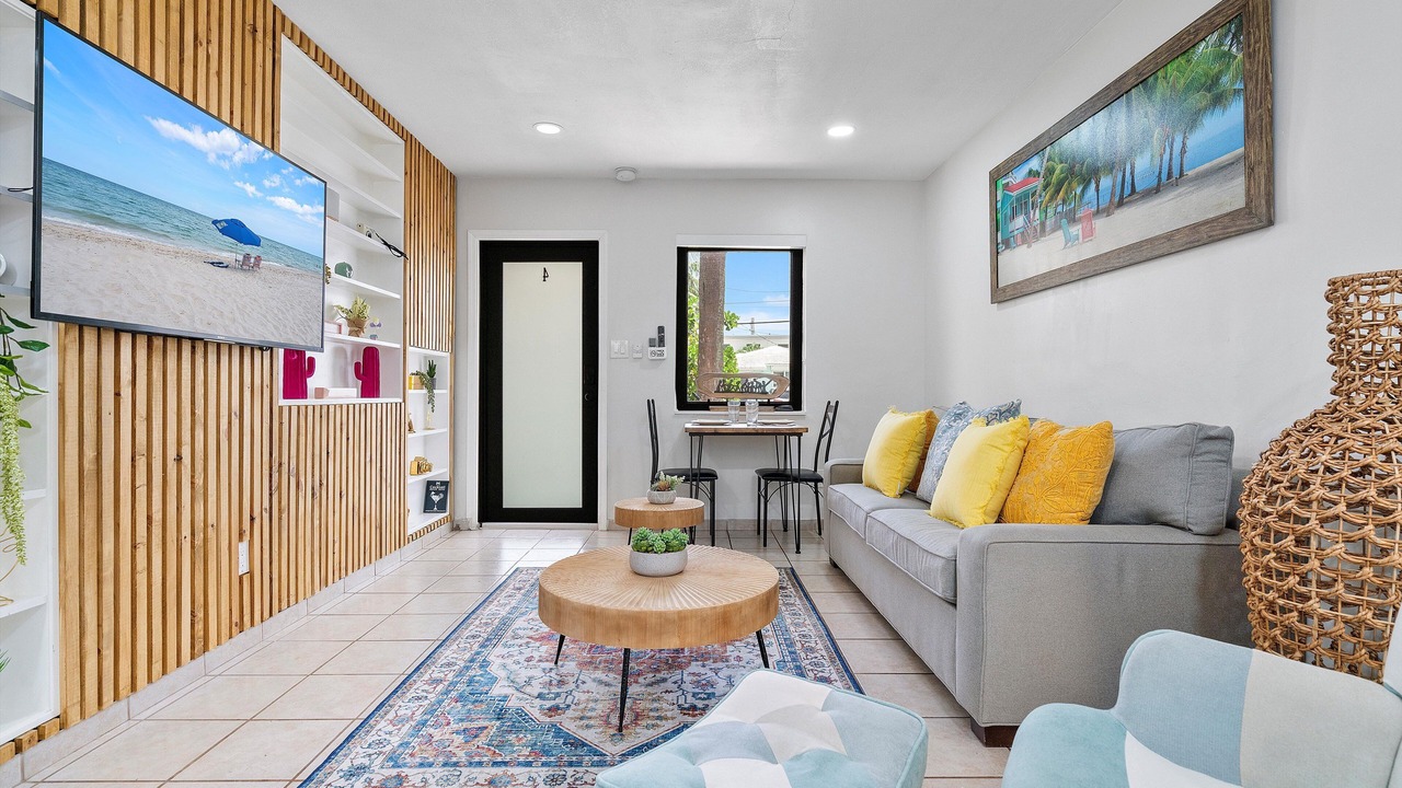 Photo of Livingroom in North Beach