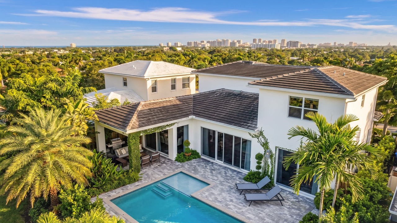 Photo of Outdoor in Poinsettia Heights