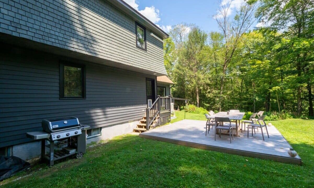 Photo of Outdoor in Housatonic