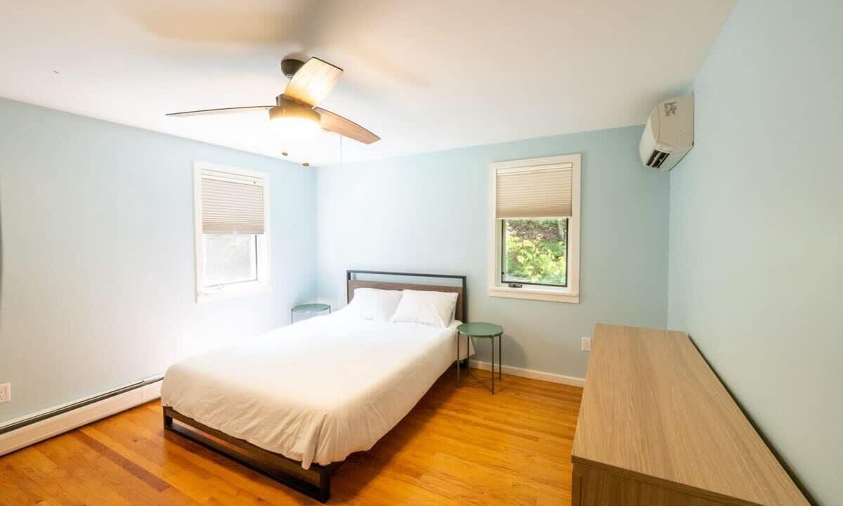 Photo of Bedroom in Housatonic