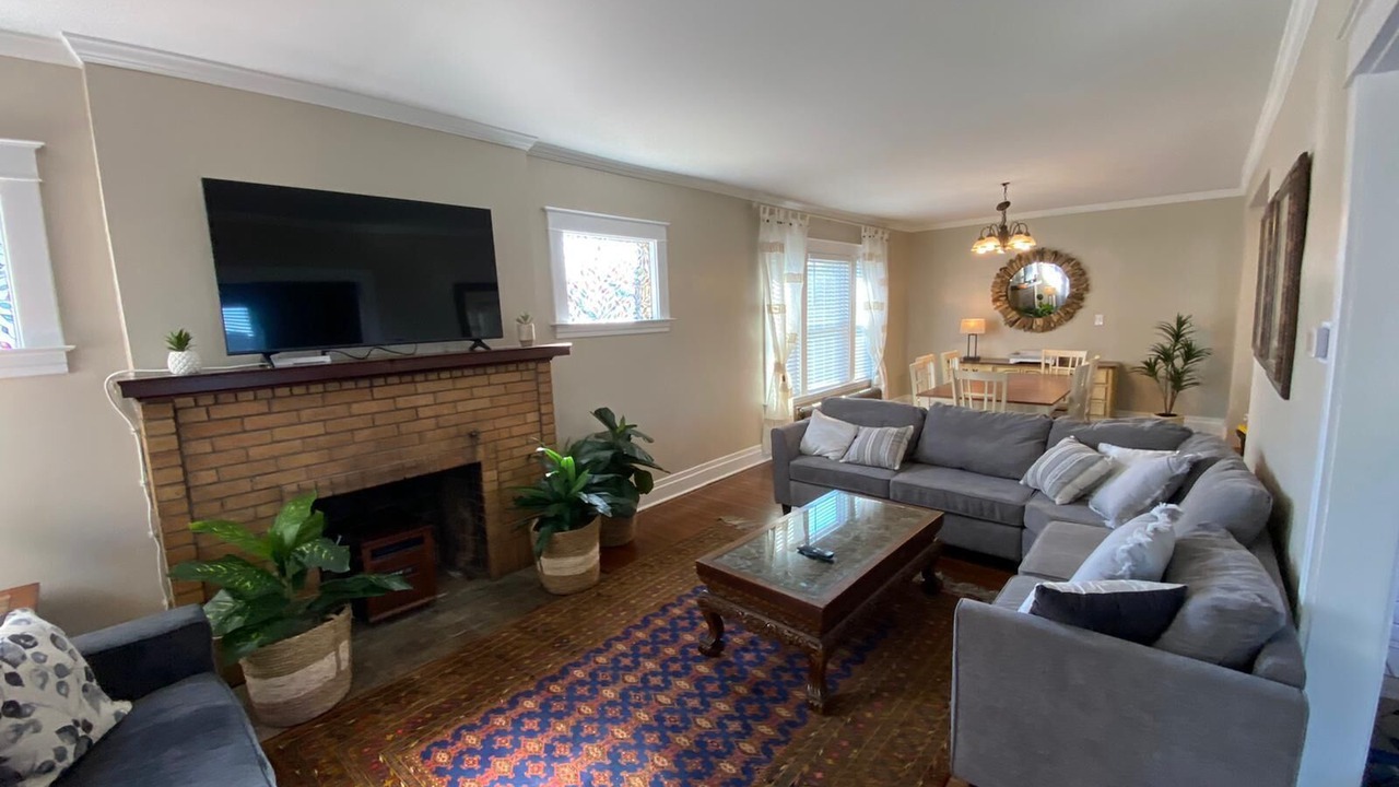 Photo of Livingroom in Niagara Falls