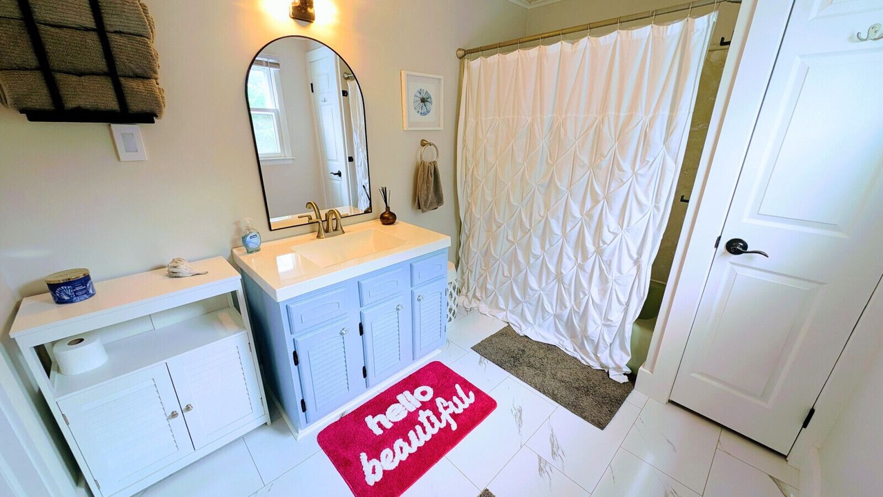 Photo of Bathroom in Chincoteague