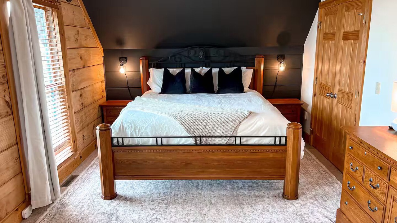 Photo of Bedroom in Edray