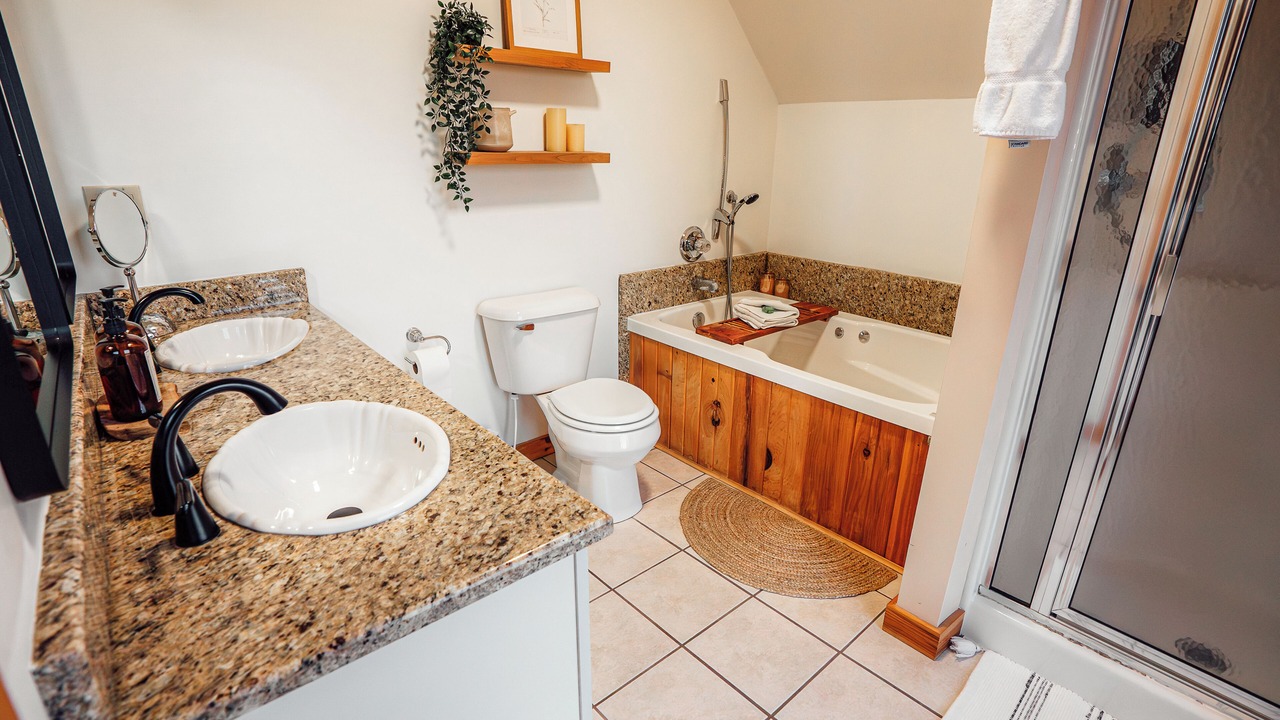 Photo of Bathroom in Edray