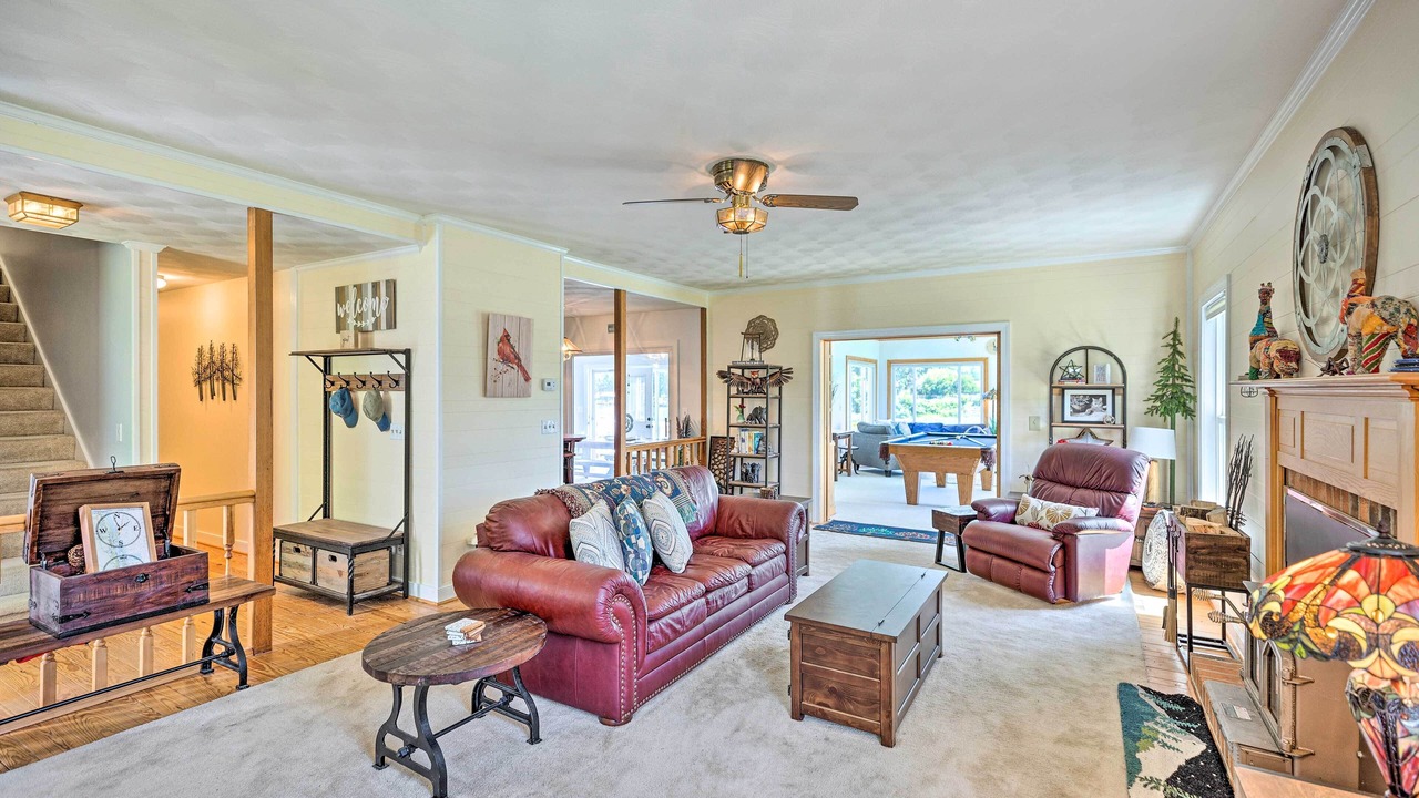 Photo of Livingroom in Reedville