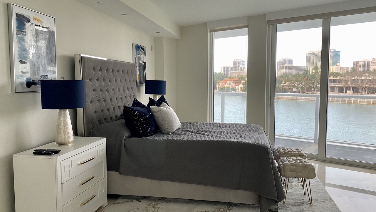 Photo of Bedroom in Bay Harbor Islands