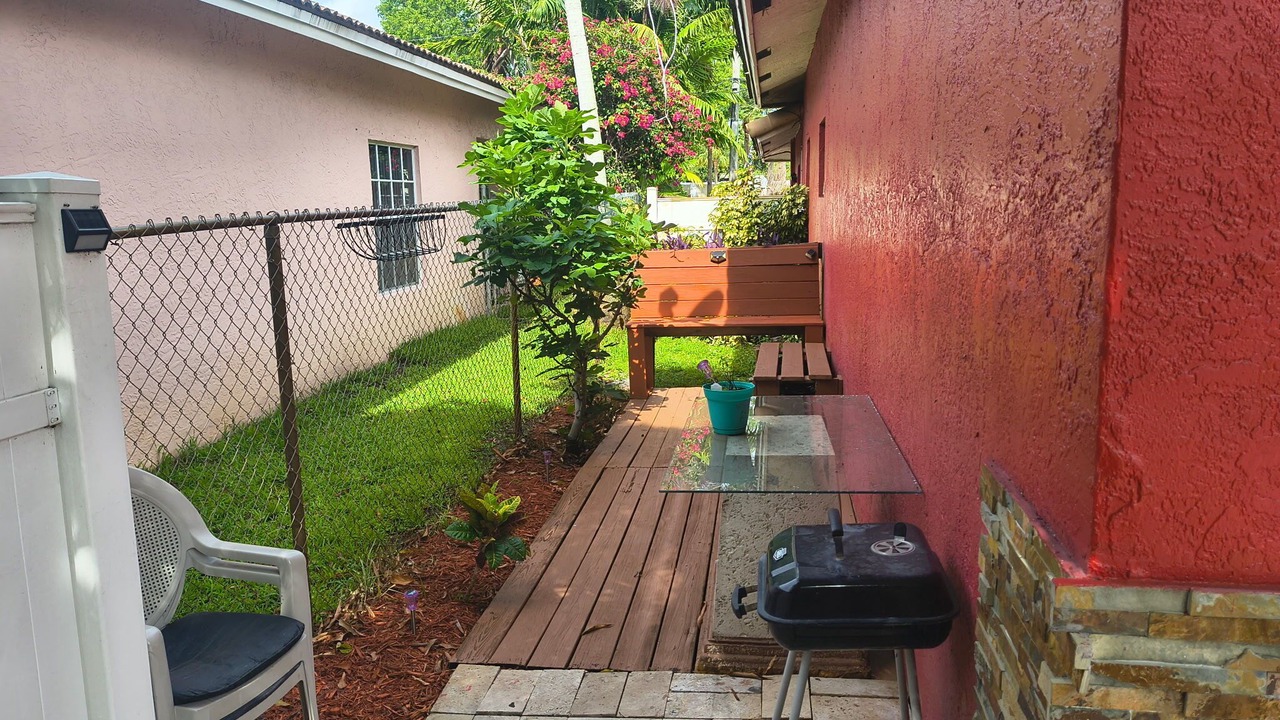 Photo of Patio Balcony in Central Fort Lauderdale