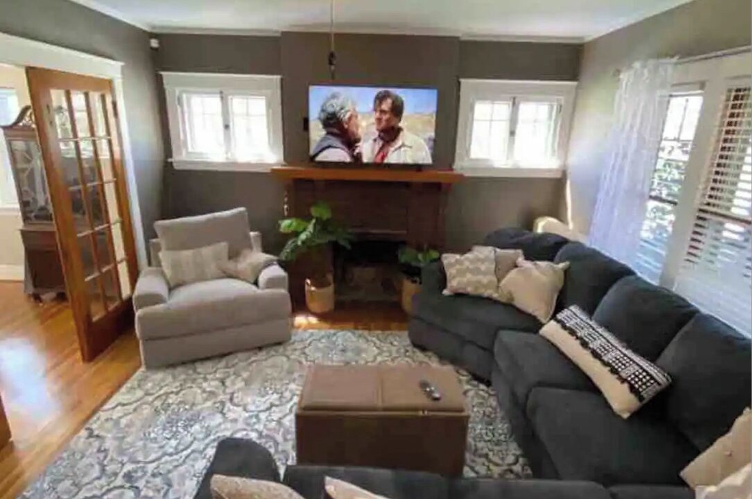 Photo of Livingroom in Niagara Falls