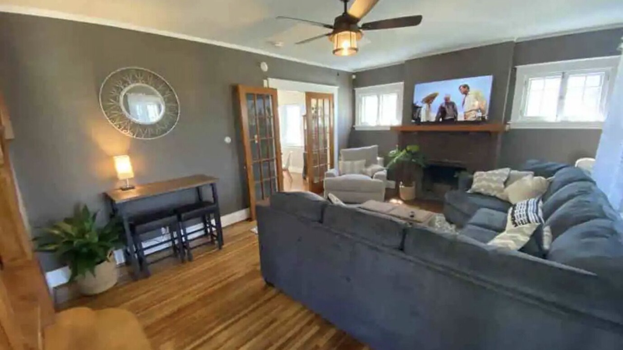 Photo of Livingroom in Niagara Falls