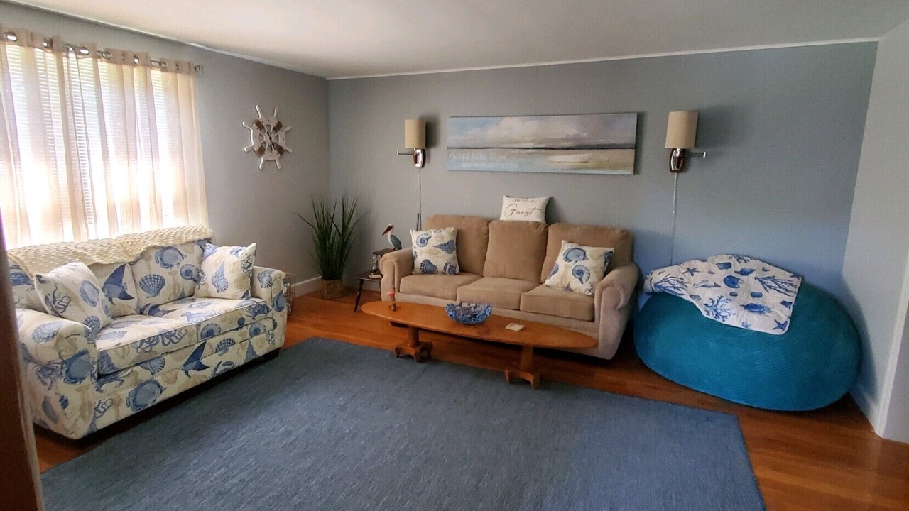 Photo of Livingroom in Rock Hall