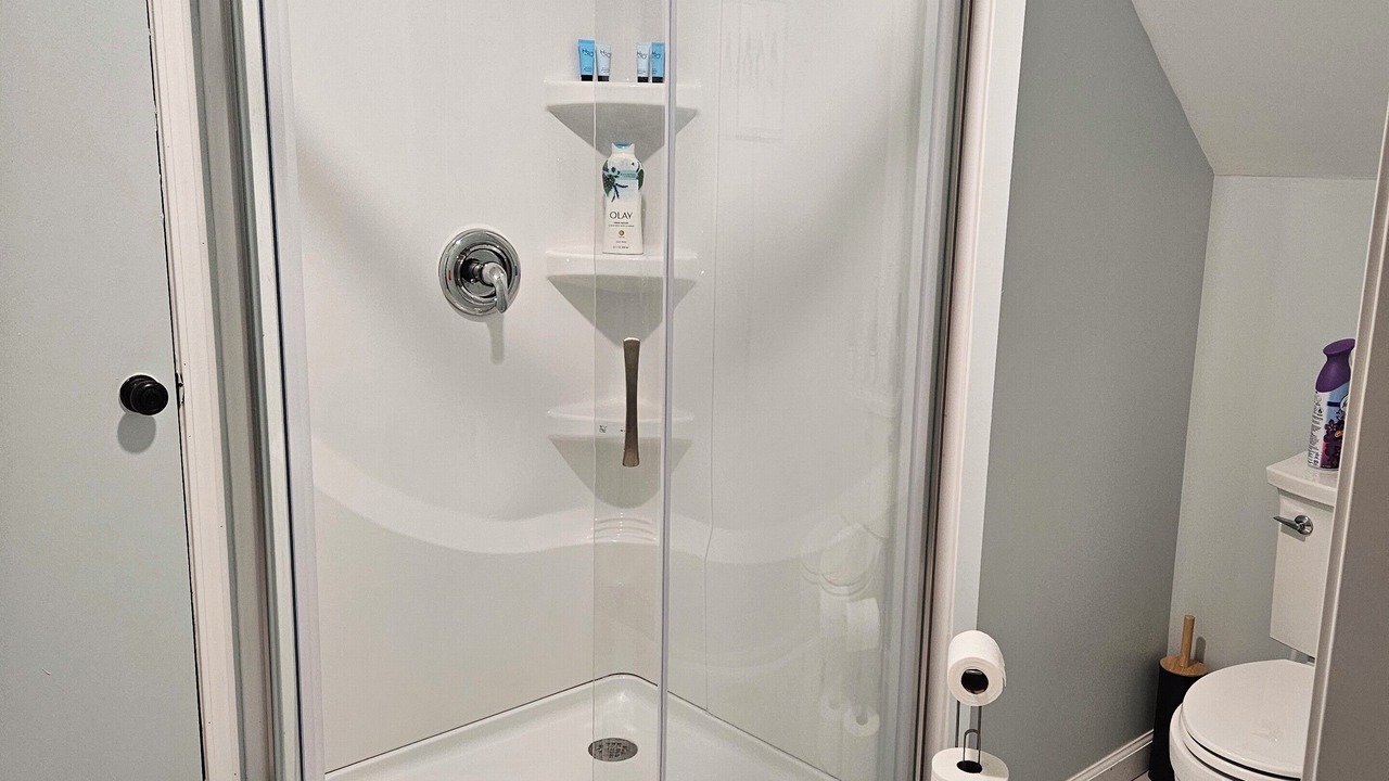 Photo of Bathroom in Rock Hall