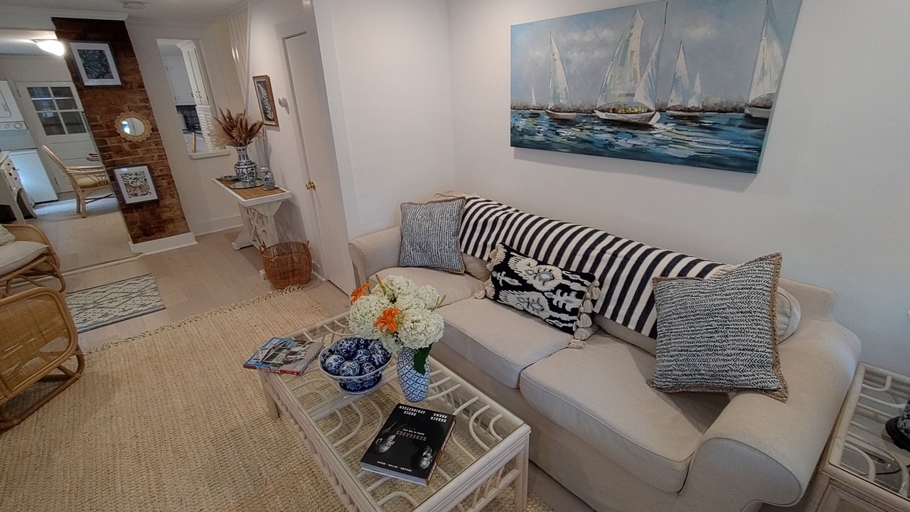 Photo of Livingroom in Ocean Grove