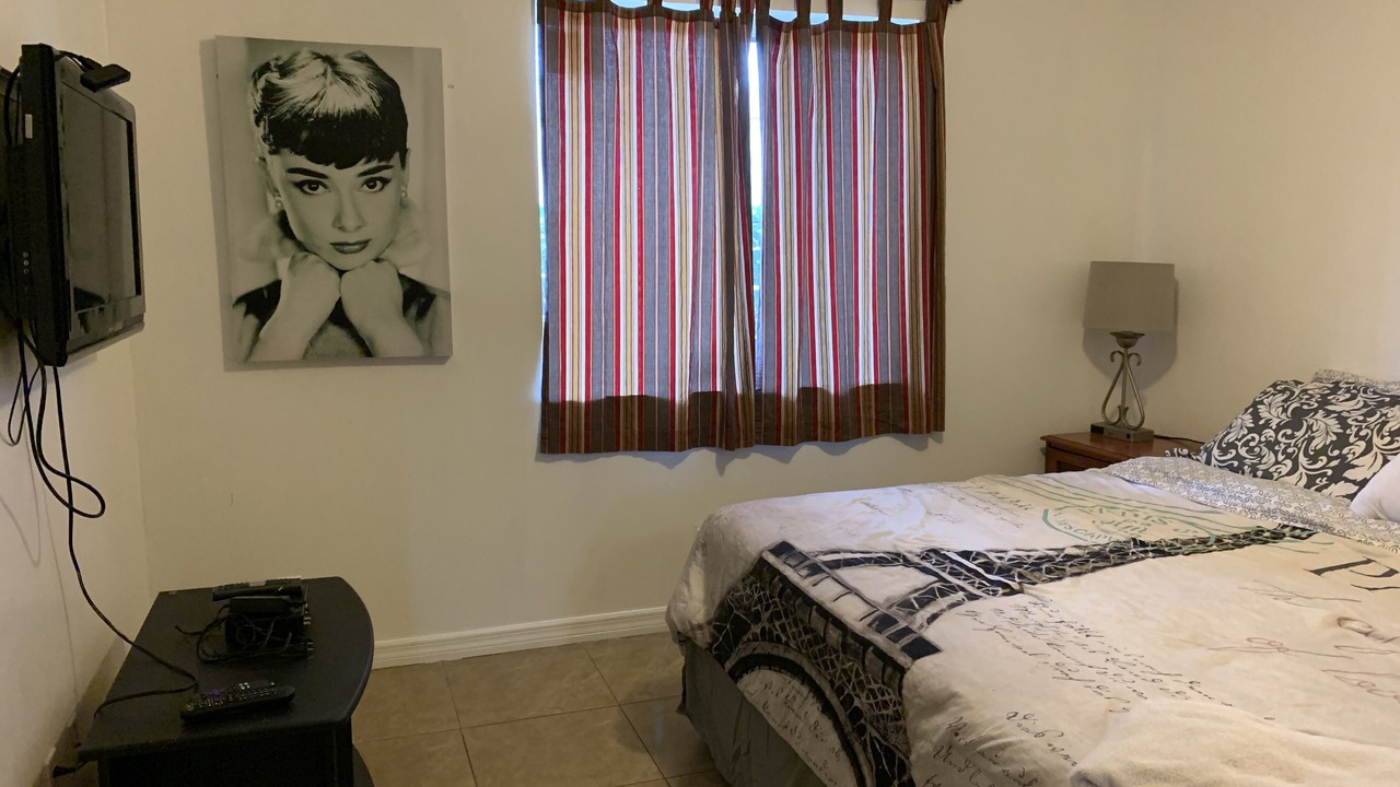 Photo of Bedroom in Highland Garden