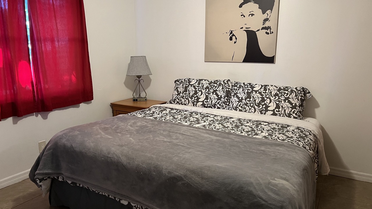 Photo of Bedroom in Highland Garden