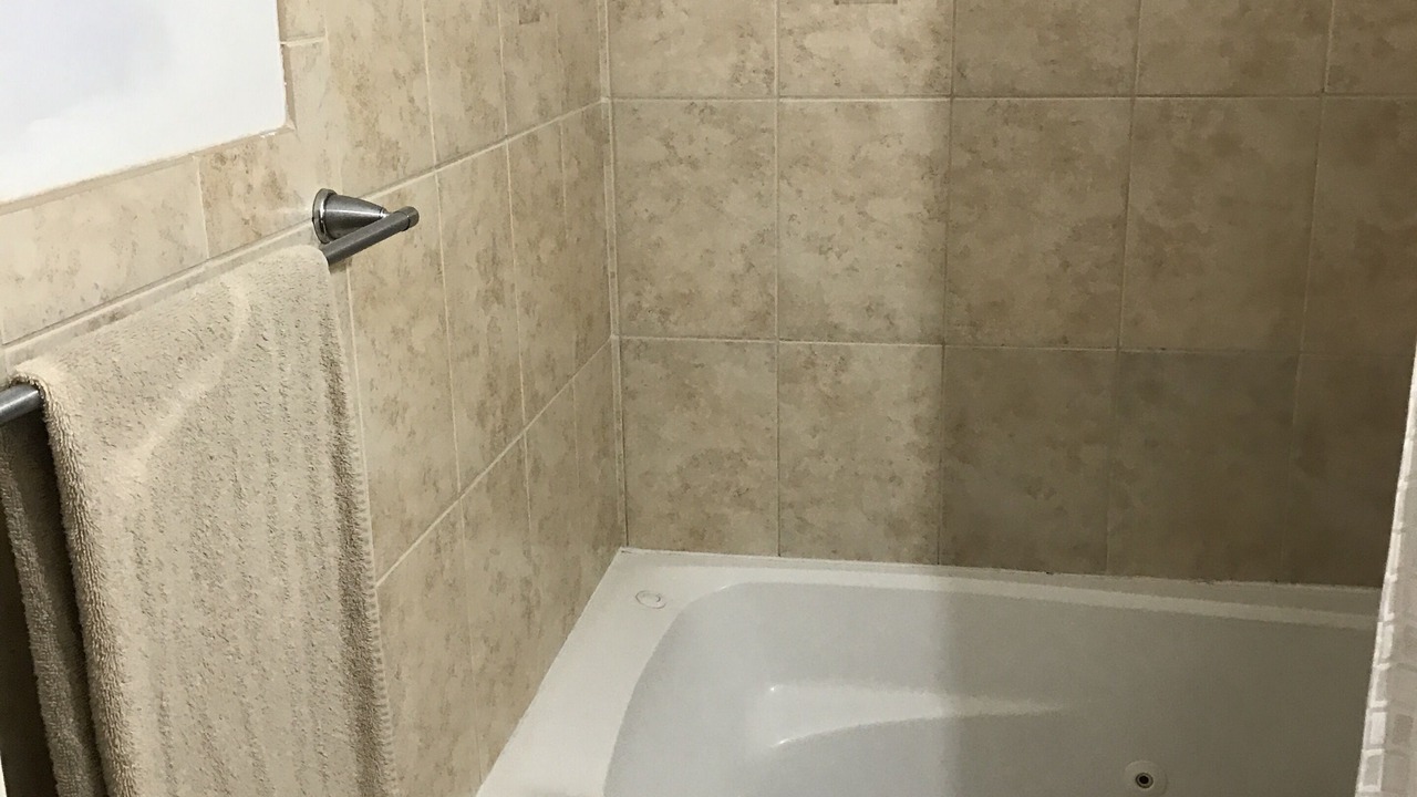 Photo of Bathroom in Highland Garden