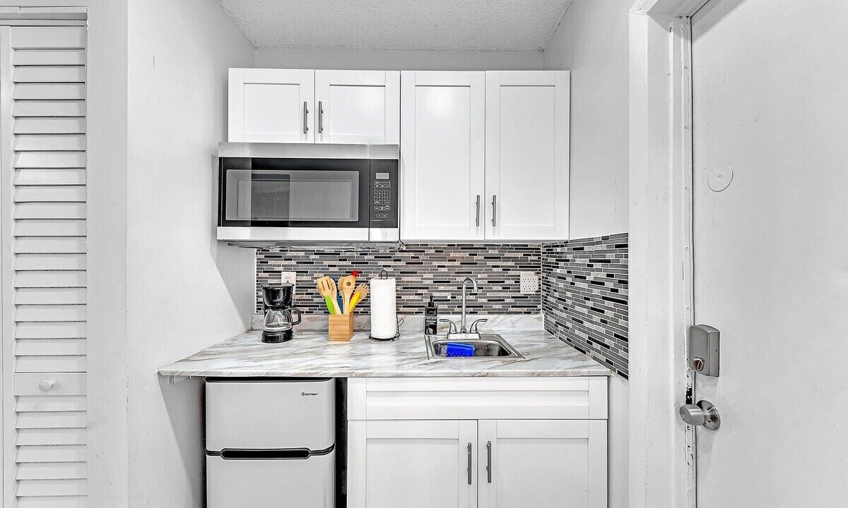 Photo of Kitchen in Royal Poinciana