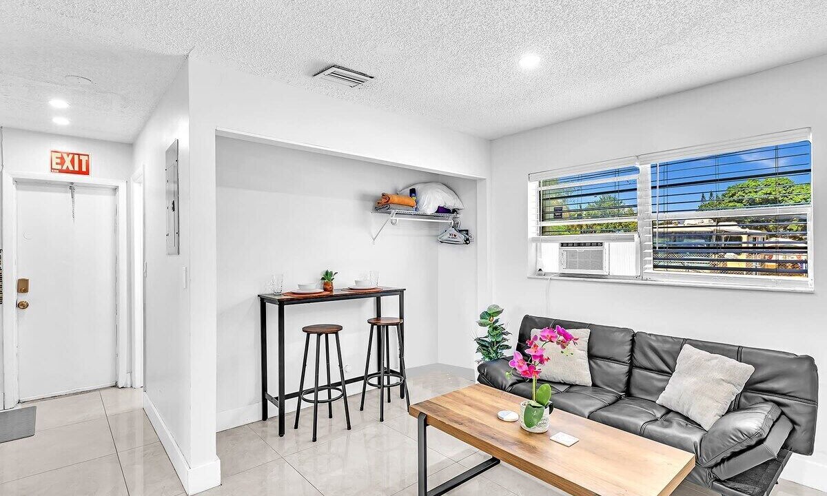 Photo of Livingroom in Royal Poinciana