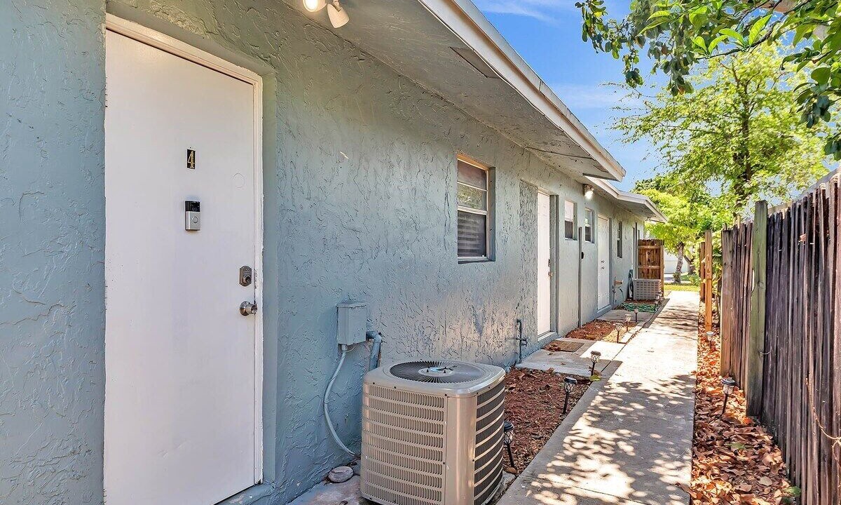 Photo of Outdoor in Royal Poinciana
