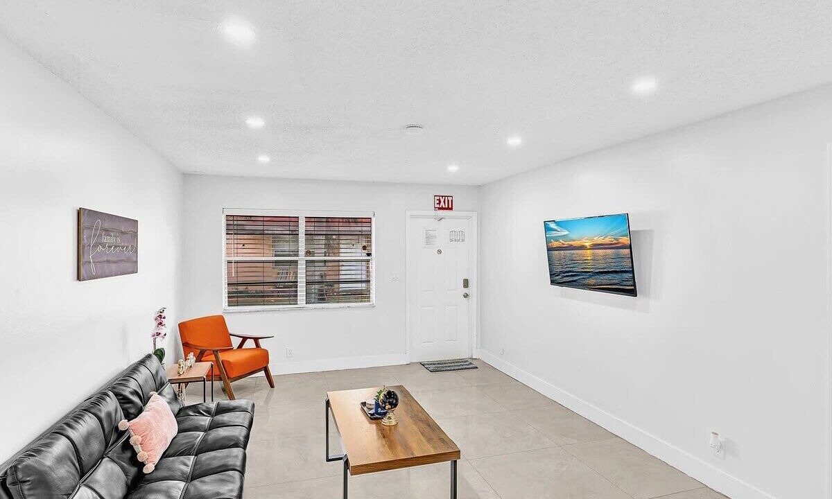 Photo of Livingroom in Royal Poinciana