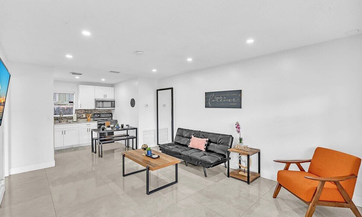 Photo of Livingroom in Royal Poinciana