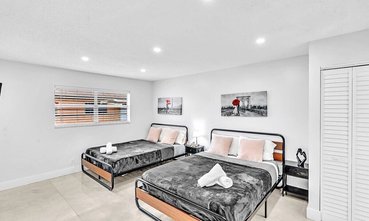 Photo of Bedroom in Royal Poinciana