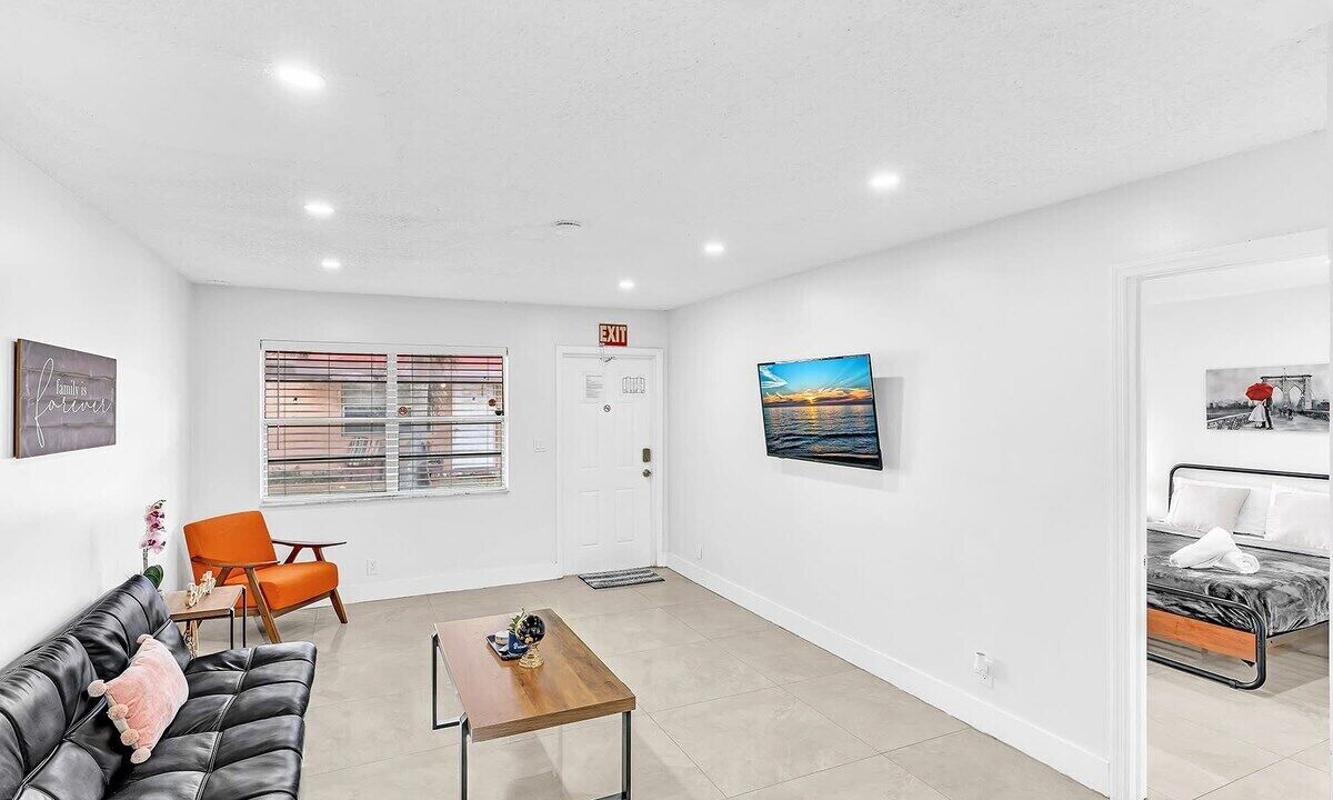 Photo of Livingroom in Royal Poinciana