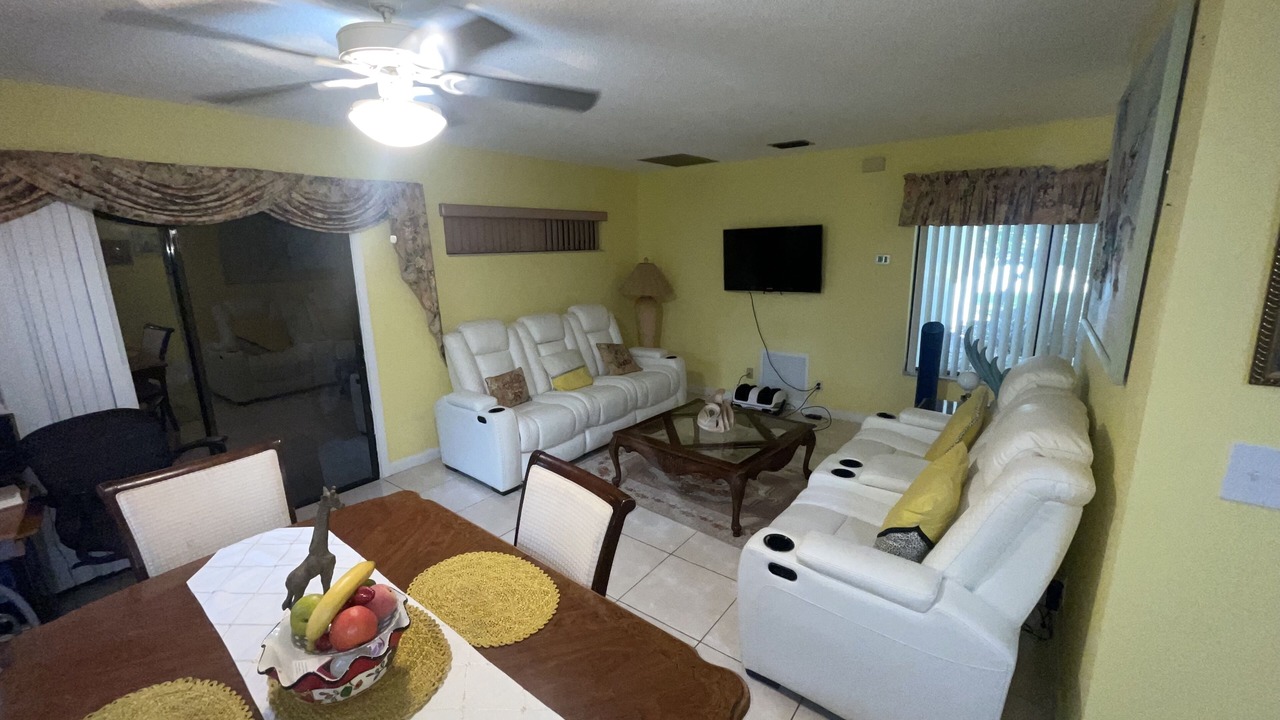 Photo of Livingroom in Delray Beach