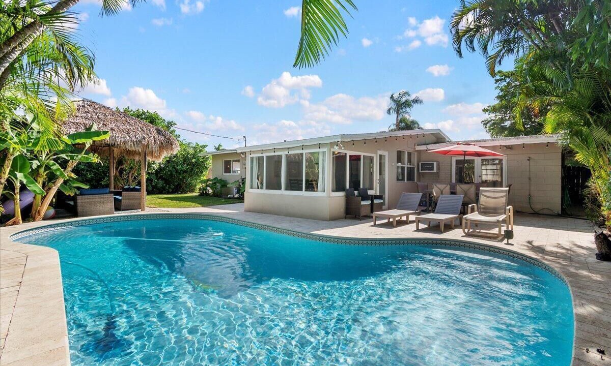 Photo of Outdoor in Beachway Estates