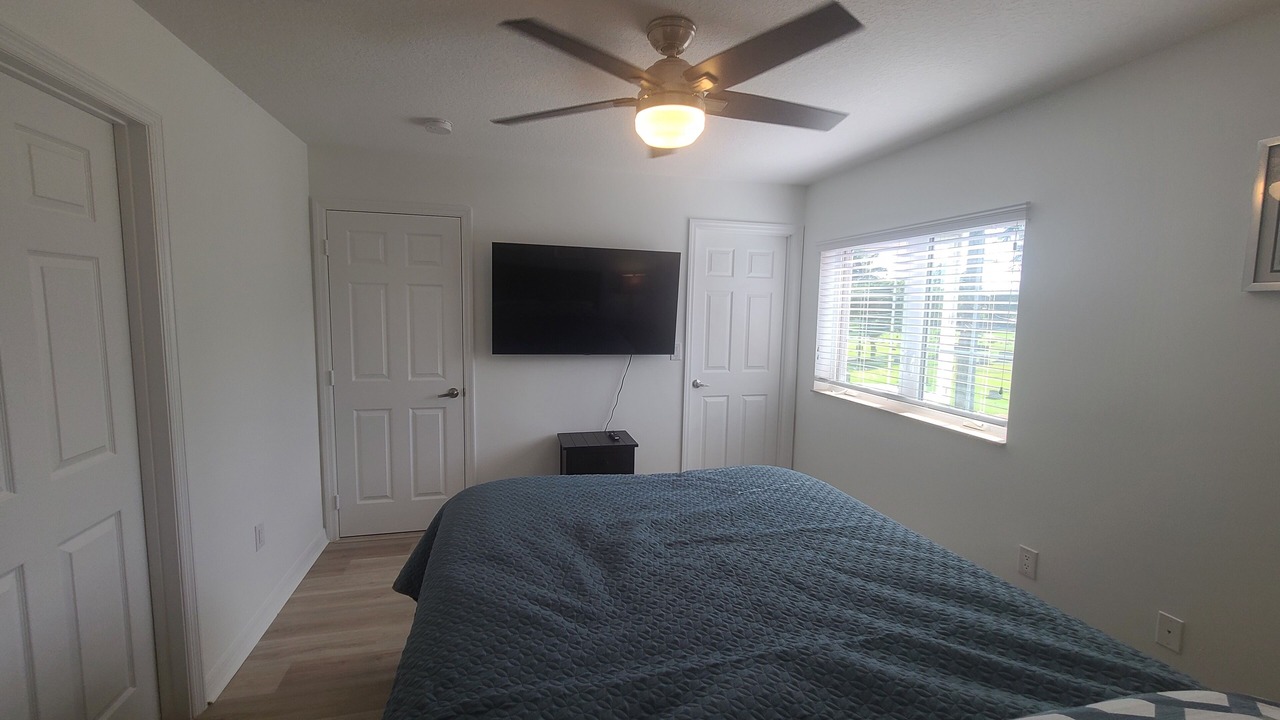 Photo of Bedroom in Cypress Point