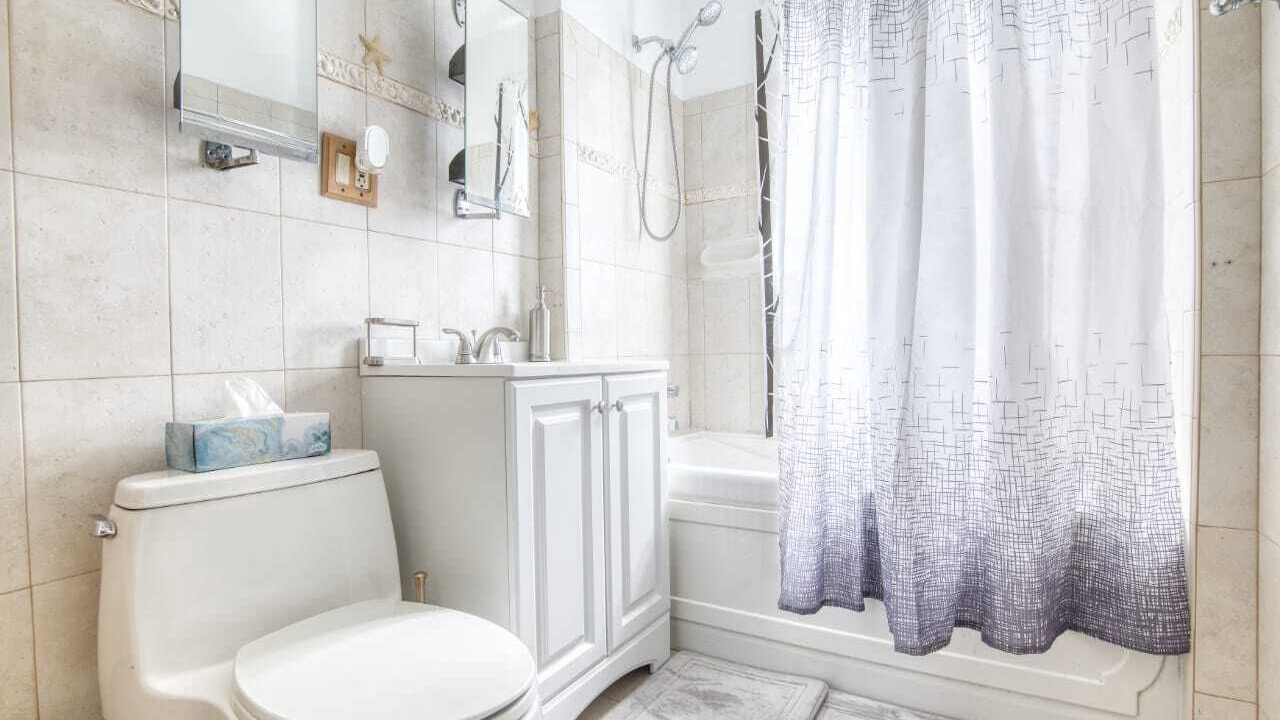 Photo of Bathroom in Miami Springs