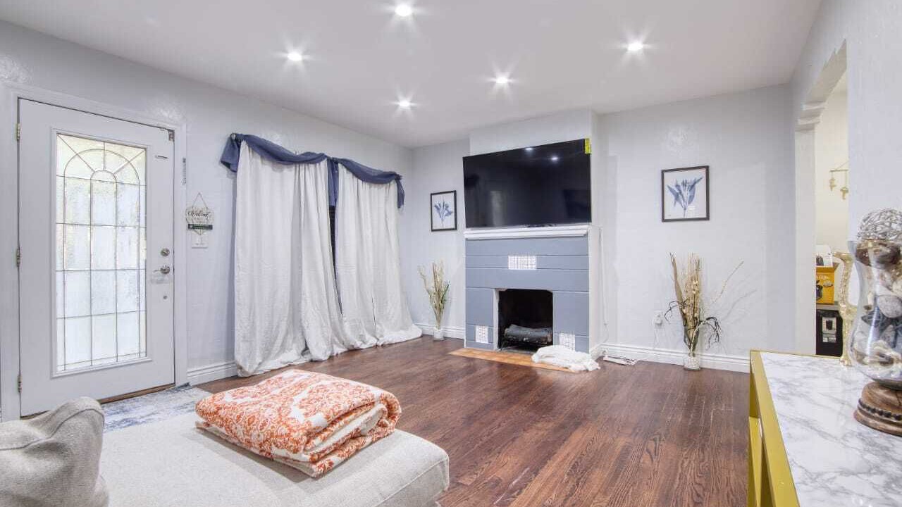Photo of Livingroom in Miami Springs