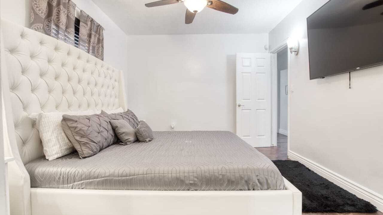 Photo of Bedroom in Miami Springs