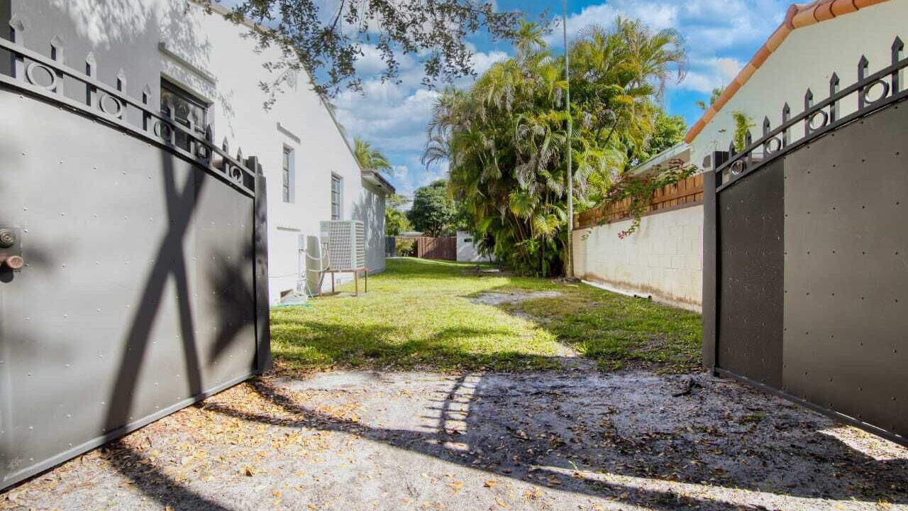 Photo of Outdoor in Miami Springs