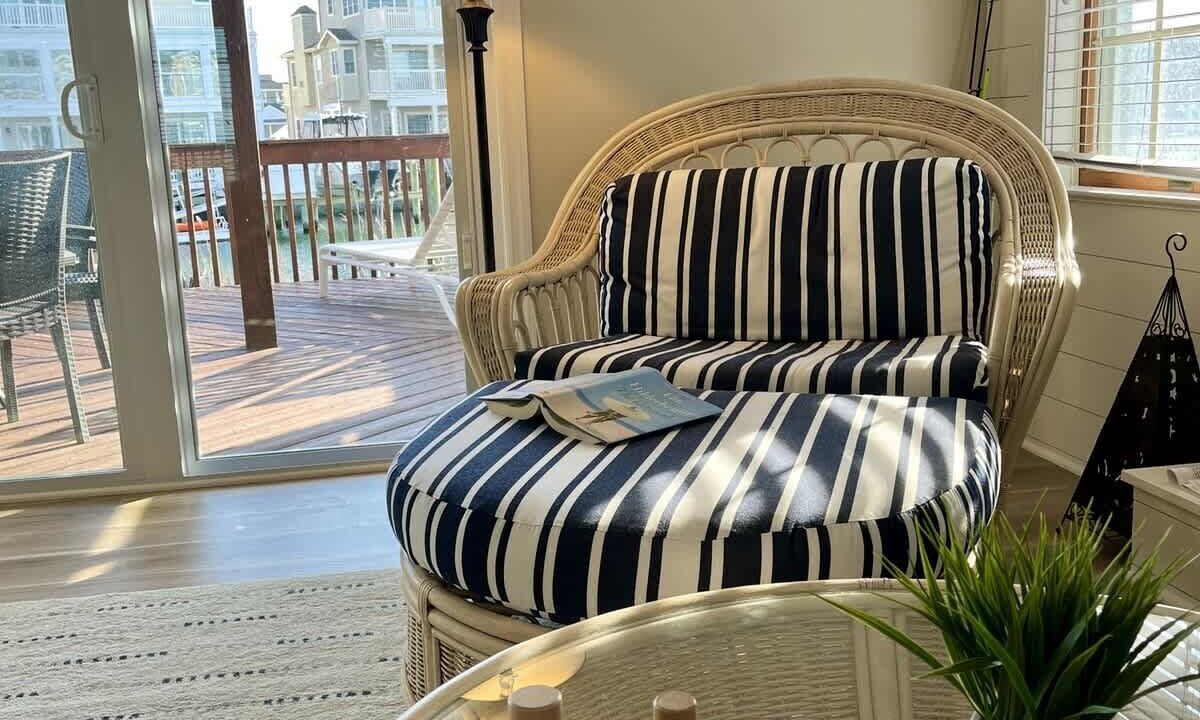 Photo of Livingroom in Cape May Court House