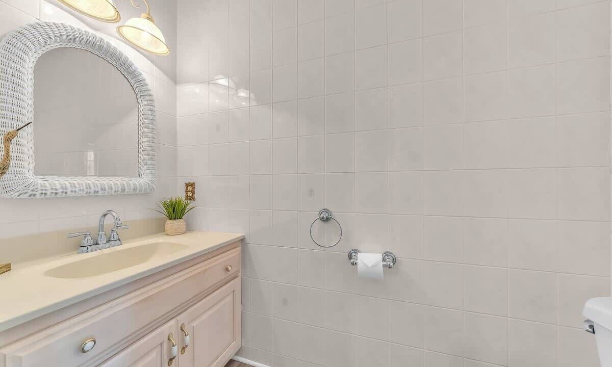 Photo of Bathroom in Cape May Court House