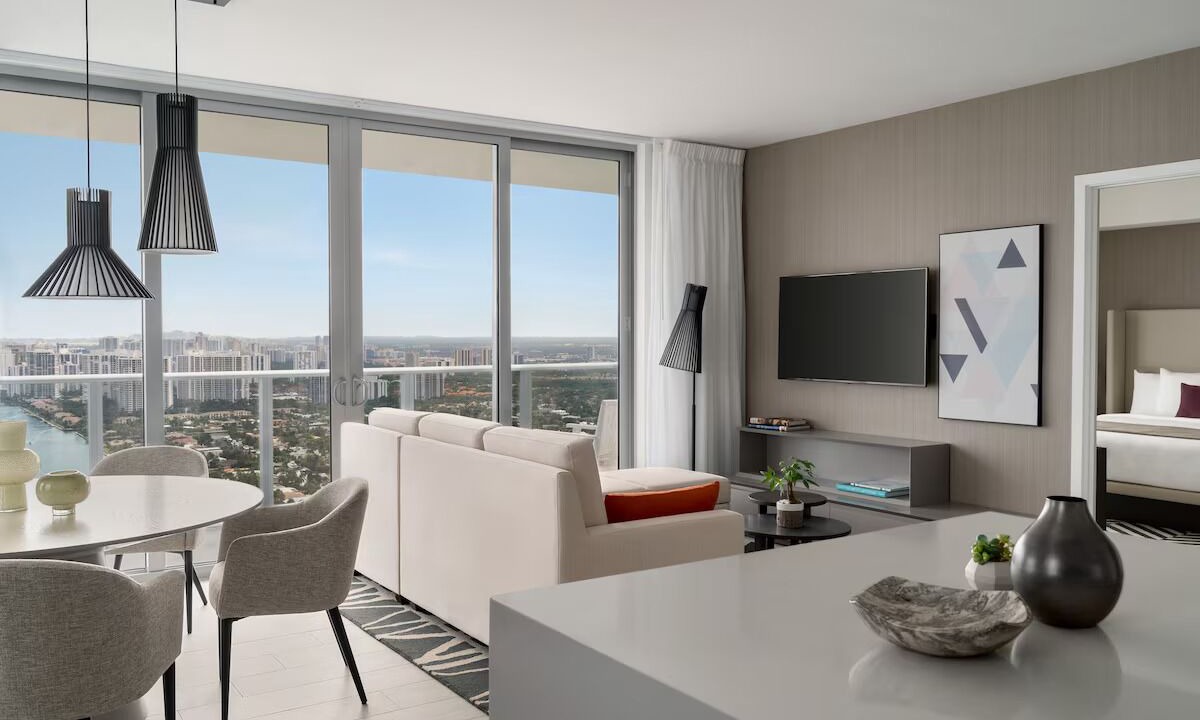 Photo of Livingroom in Hollywood South Central Beach