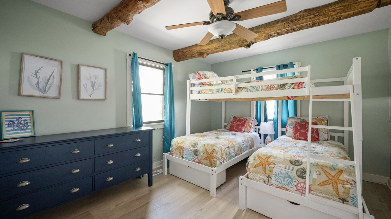 Photo of Bedroom in Issue