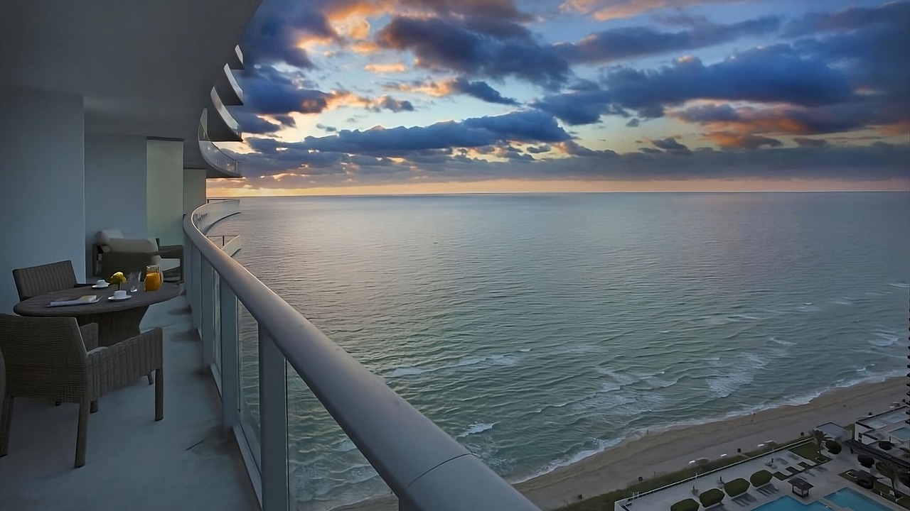Photo of Patio Balcony in Hollywood South Central Beach