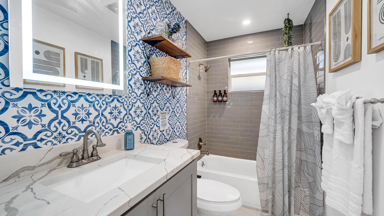 Photo of Bathroom in River Oaks