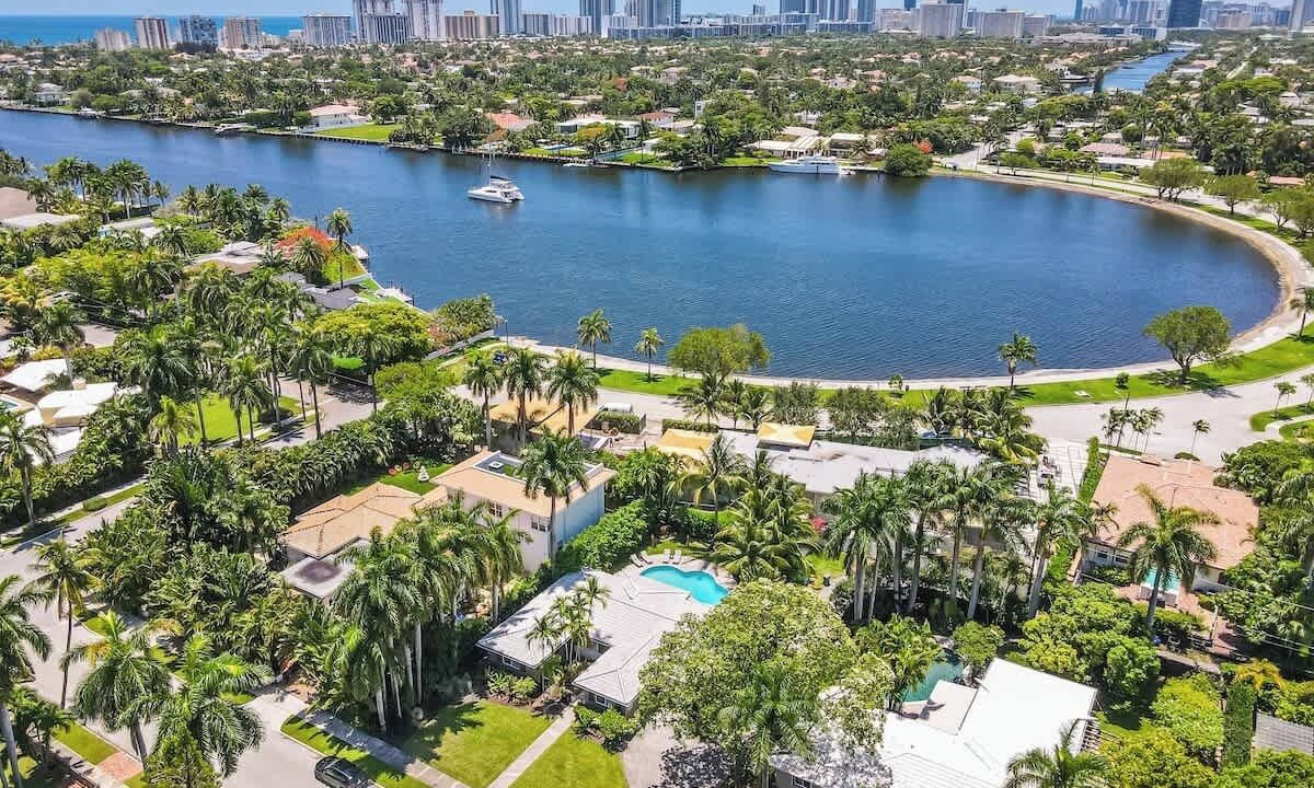 Photo of Outdoor in South Lake