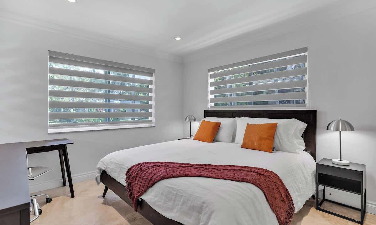 Photo of Bedroom in South Lake