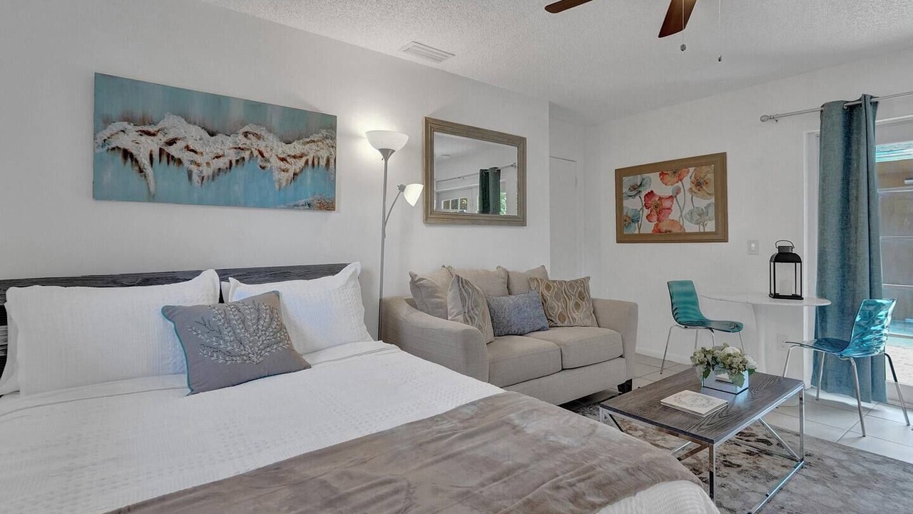 Photo of Bedroom in Hollywood