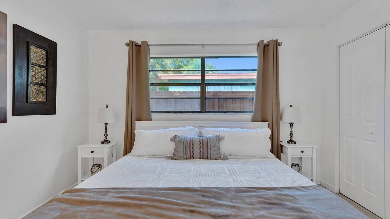 Photo of Bedroom in Hollywood