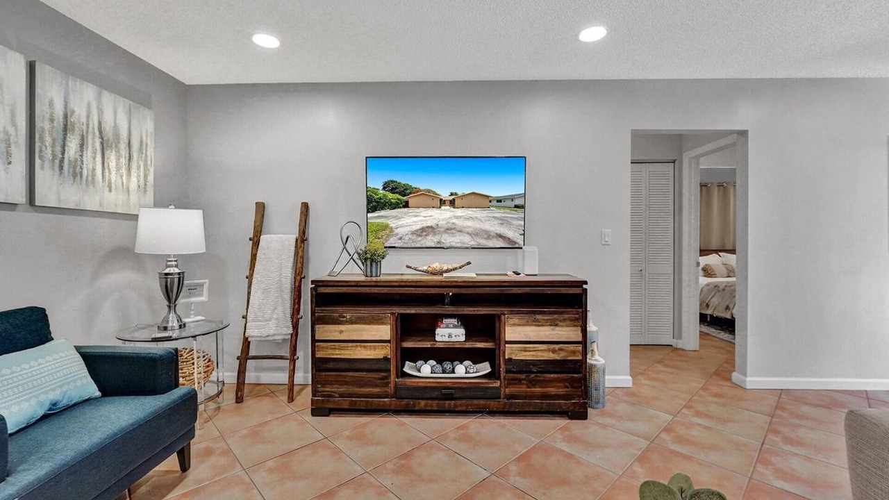 Photo of Livingroom in Hollywood